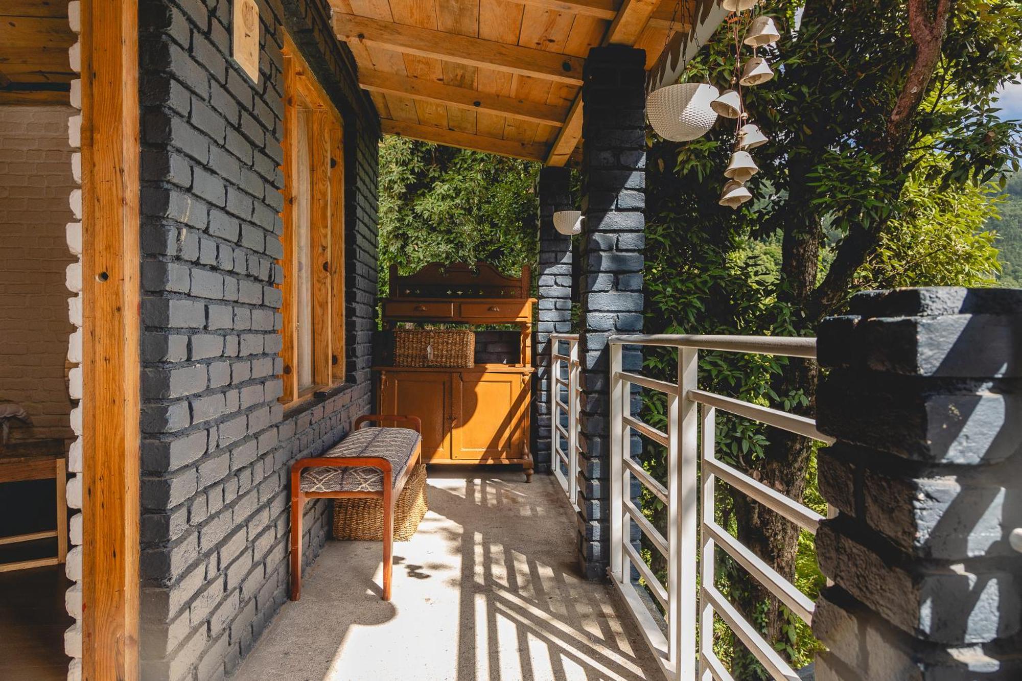 Lodge Wild Forest By The Human Happiness Project Thhpsociety - Himalayan View - For Adventure Souls